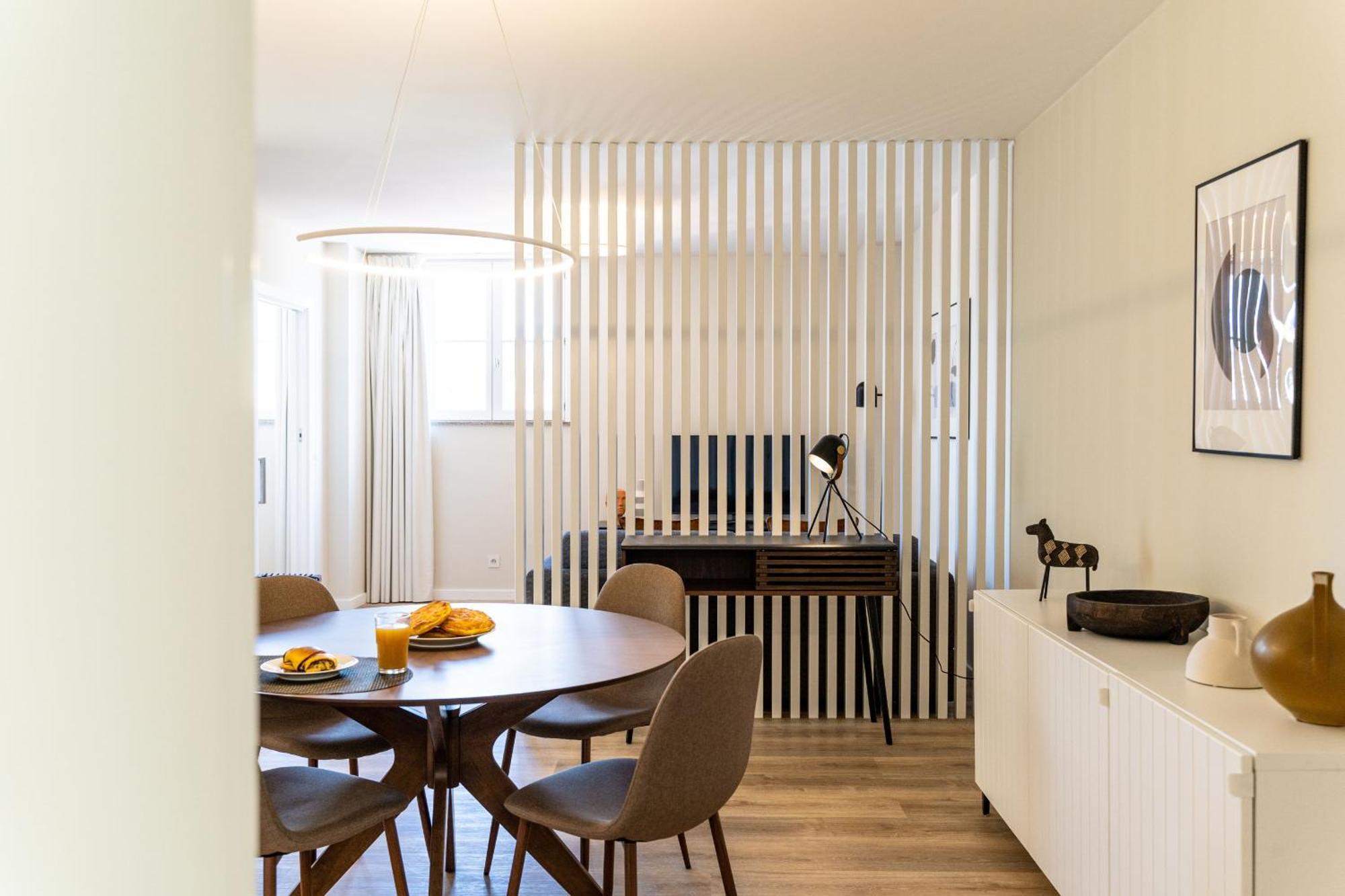 On The Square Flat - City Center By House And People Braga Buitenkant foto